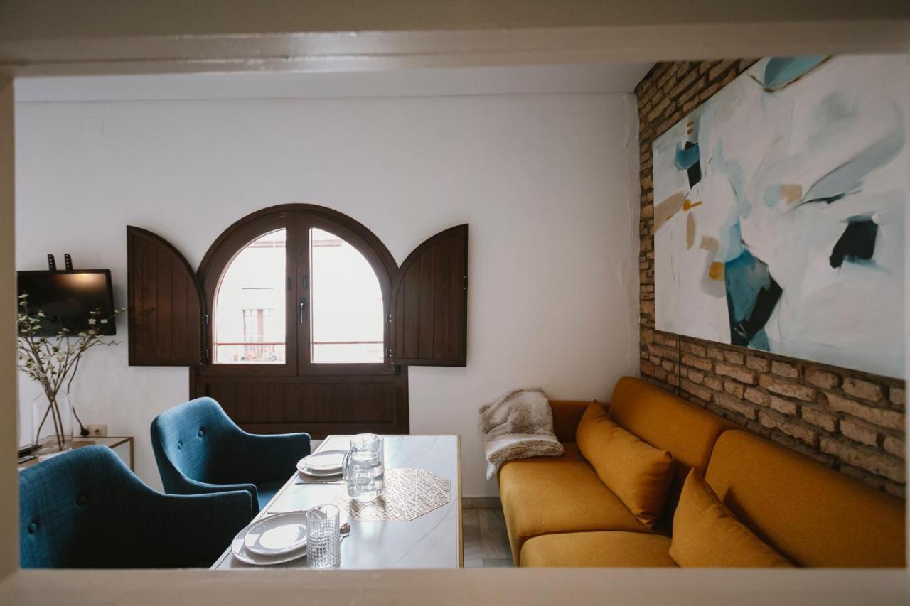 Complete Studio With Terrace - 1bth- La Giralda Apartment Sevilla